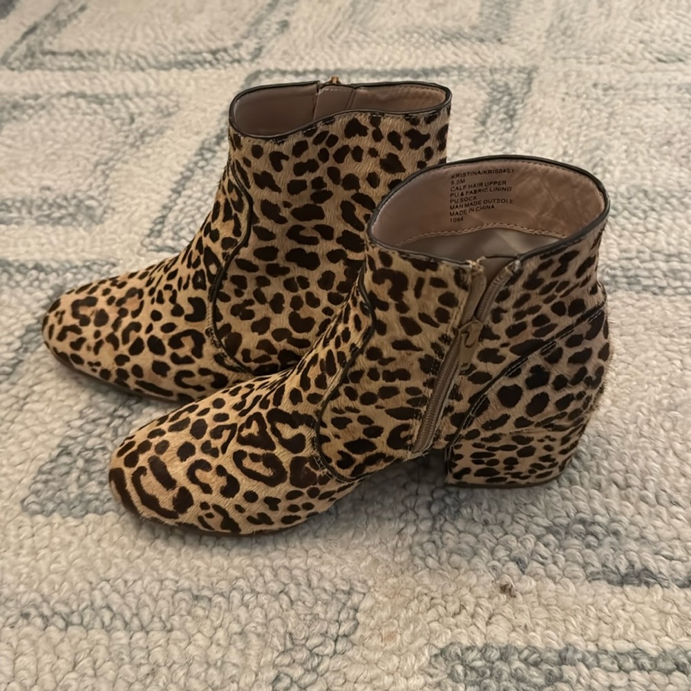 Steve Madden leopard boots